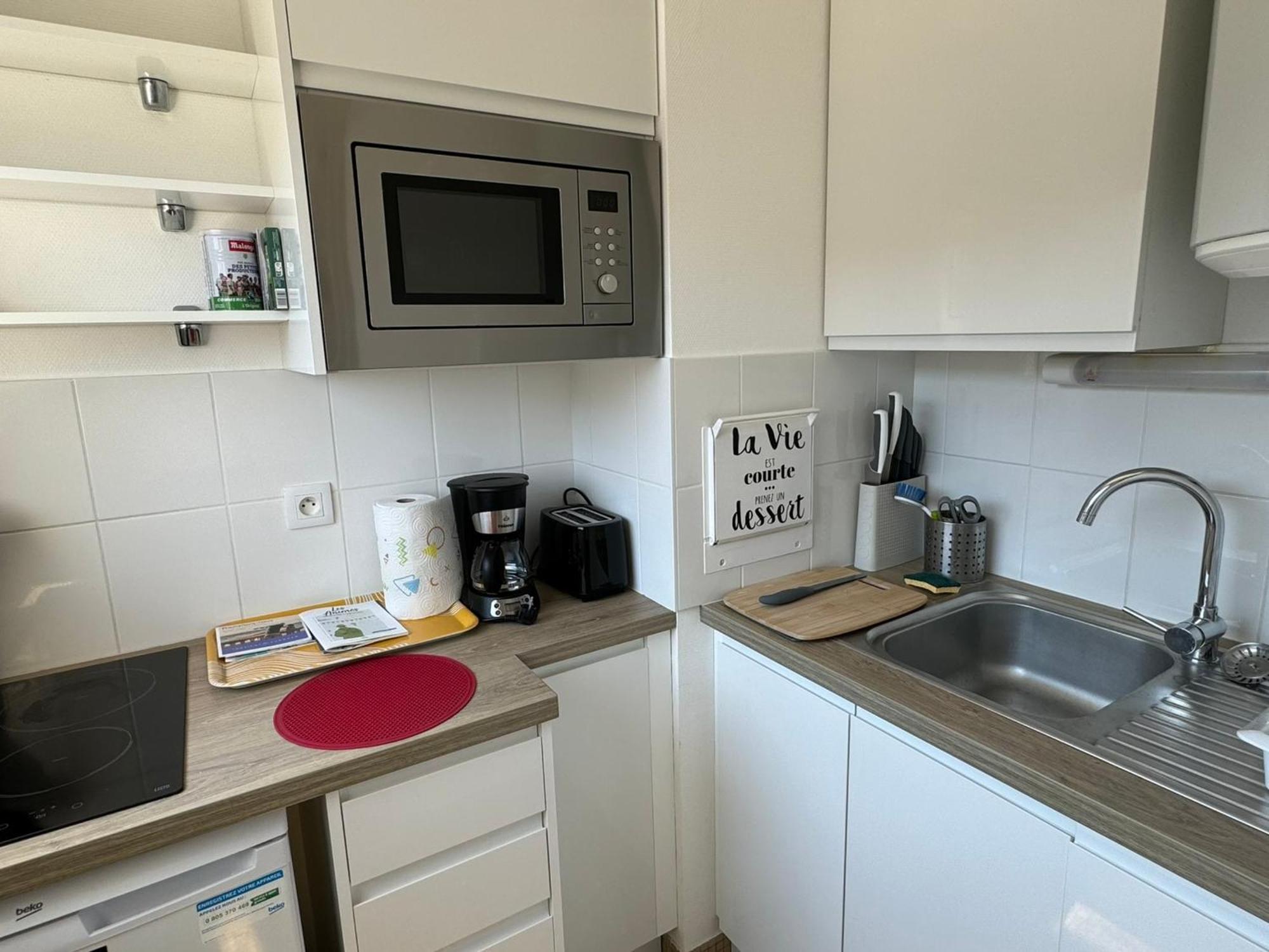 Studio Central A Cabourg Avec Balcon, Wifi Gratuit & Parking - Fr-1-487-372 Ngoại thất bức ảnh